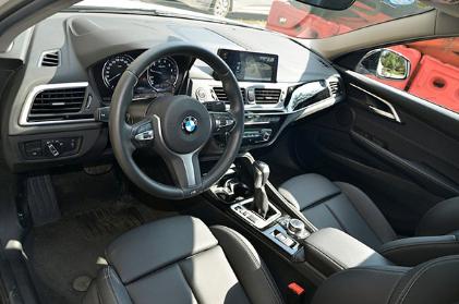 2019 120i IM\b[пطP]